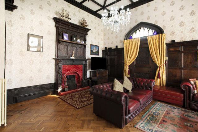 Lounge and dining area